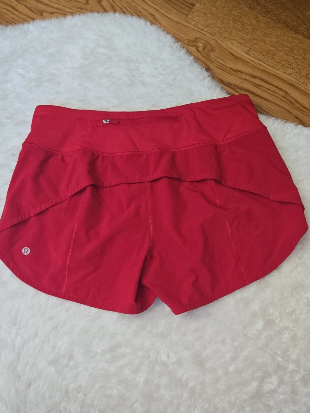 Lululemon Red Speed Short, Womens Size 8